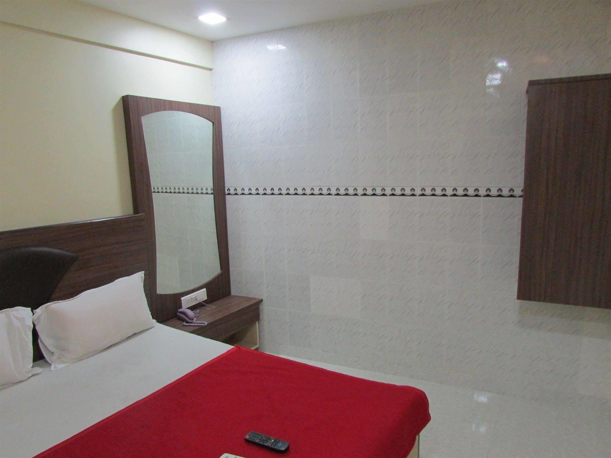 Royal Annex Hotel มุมไบ ภายนอก รูปภาพ