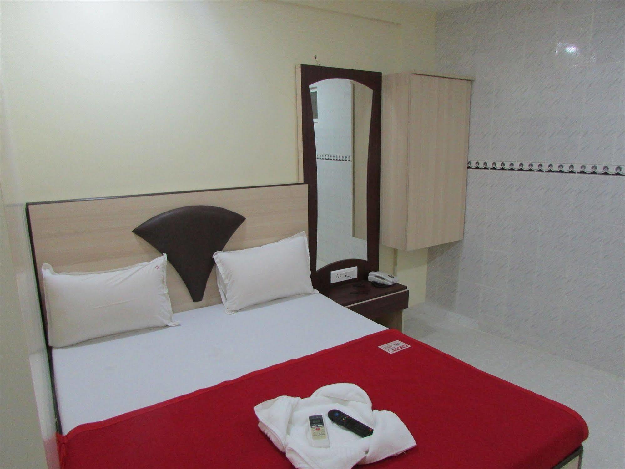 Royal Annex Hotel มุมไบ ภายนอก รูปภาพ