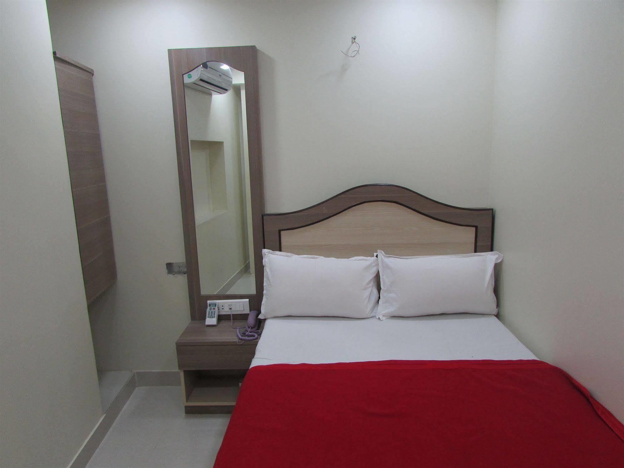Royal Annex Hotel มุมไบ ภายนอก รูปภาพ